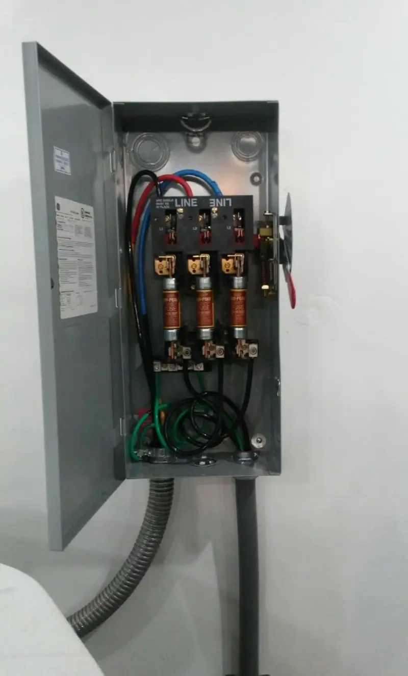 Three-phase disconnect switch installed for Electrical Wiring & Rewiring in Elm Grove